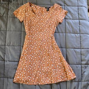 Retro orange floral short sleeve dress